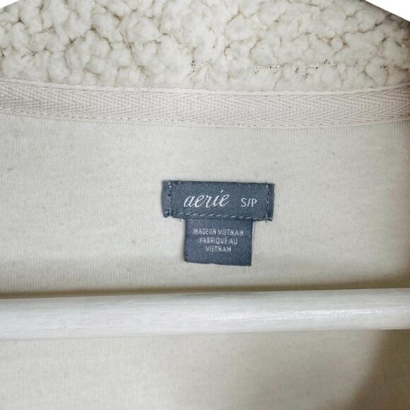 AERIE Teddy 1/4 Button Up Jacket - Picture 4 of 9